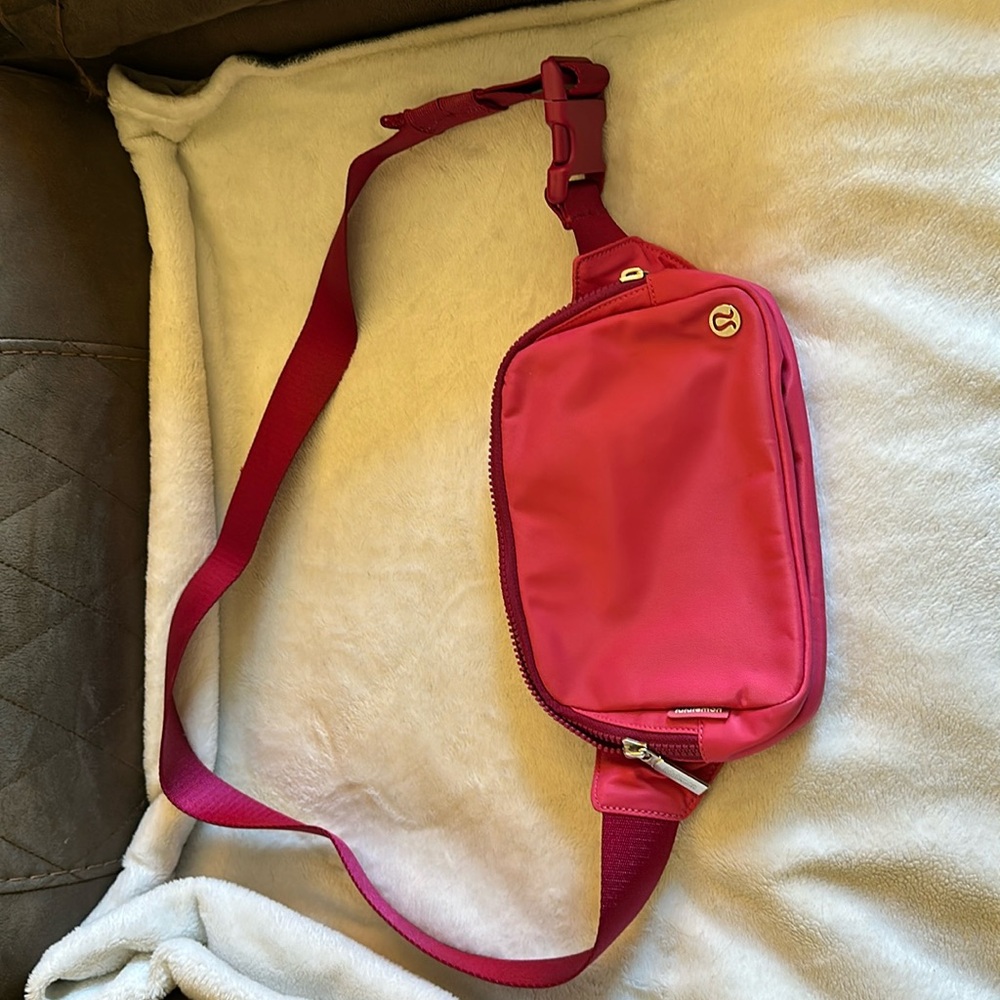 Lululemon.